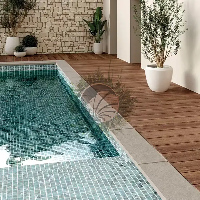 La beauté intemporelle d´une piscine mosaïque