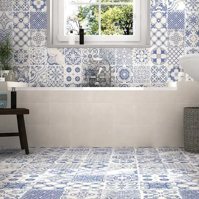 Rendez votre pièce plus originale grâce à la faïence mosaïque bleu