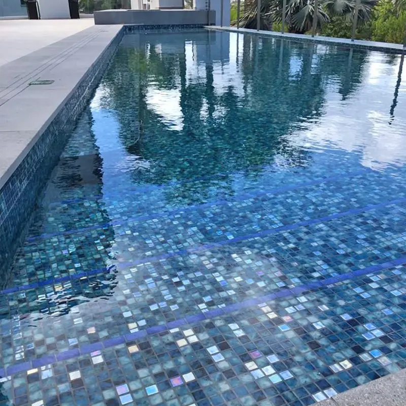 Une harmonie parfaite grâce à la mosaïque en émaux pour piscine